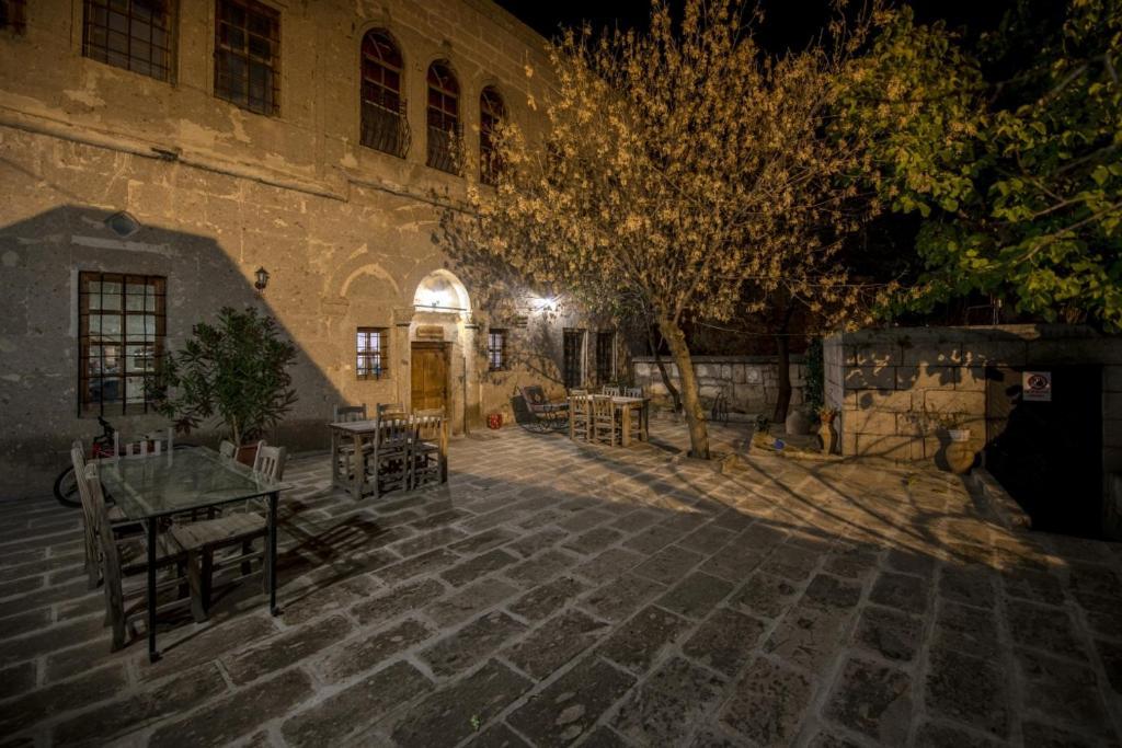 Cappadocia Antique Gelveri Cave Hotel Guzelyurt Eksteriør billede