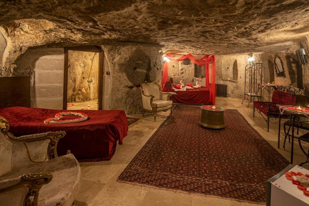 Cappadocia Antique Gelveri Cave Hotel Guzelyurt Eksteriør billede